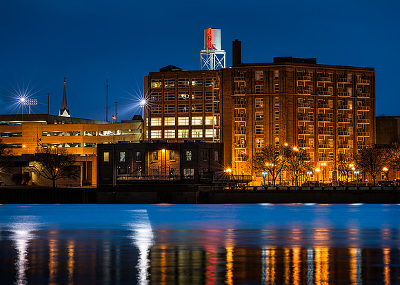20140330-SFA9081 , 401 Water Street